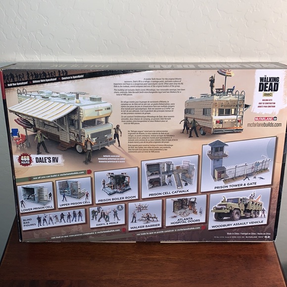 MCFARLANE AMC THE WALKING DEAD BRAND NEW IN BOX DALE’S RV BUILDING SET - Picture 2 of 7